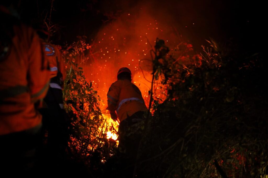 Cuerpo de Bomberos reporta más de 2,600 incendios atendidos en lo que va del año y refuerza operativos por Semana Santa sin título