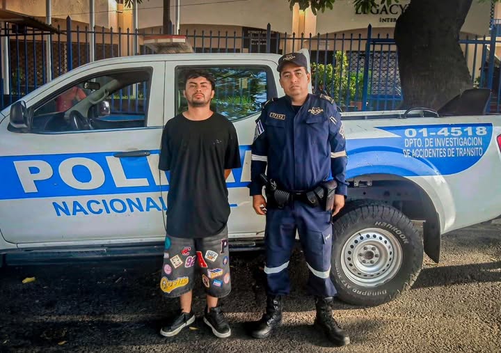 Detienen a sujeto que atropelló a madre e hija en el bulevar Los Héroes de la capital 672403050 122109227373283477 460272995299953224 n