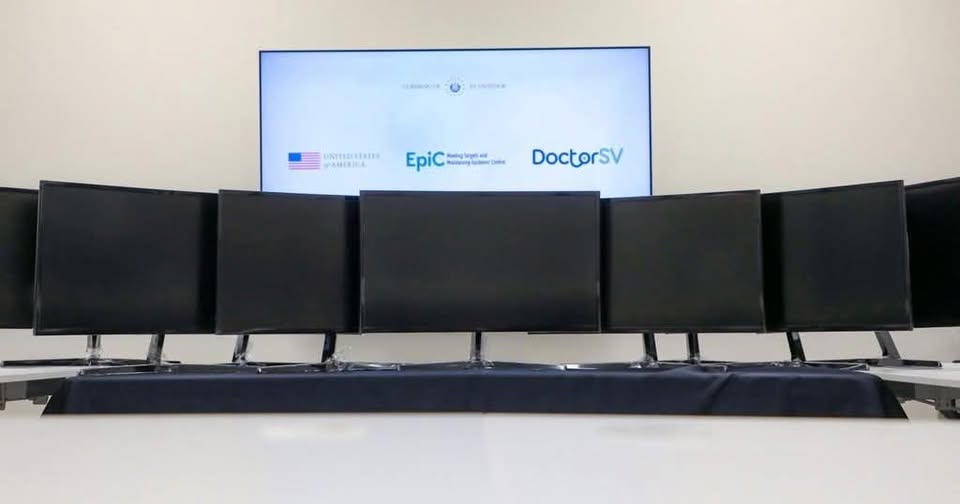 DoctorSV recibe donativo tecnológico de EE. UU. para fortalecer atención sanitaria 709665101 122113266525283477 5998349391636960381 n
