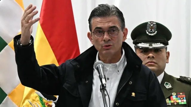 Bolivia decreta estado de excepción tras más de seis semanas de protestas y bloqueos paz estado