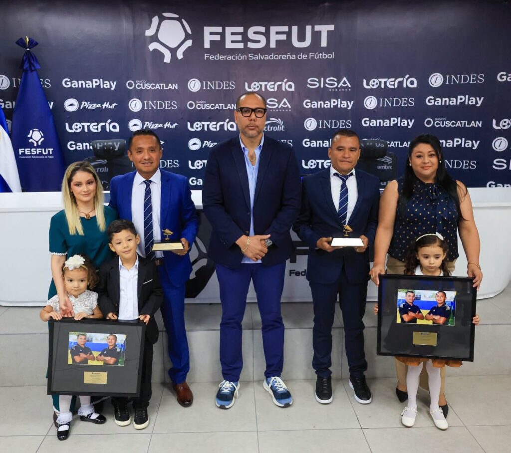 Barton y Morán, del récord mundialista al reconocimiento de la FESFUT 751819407 1474291917836953 464177529143560635 N 1024x908