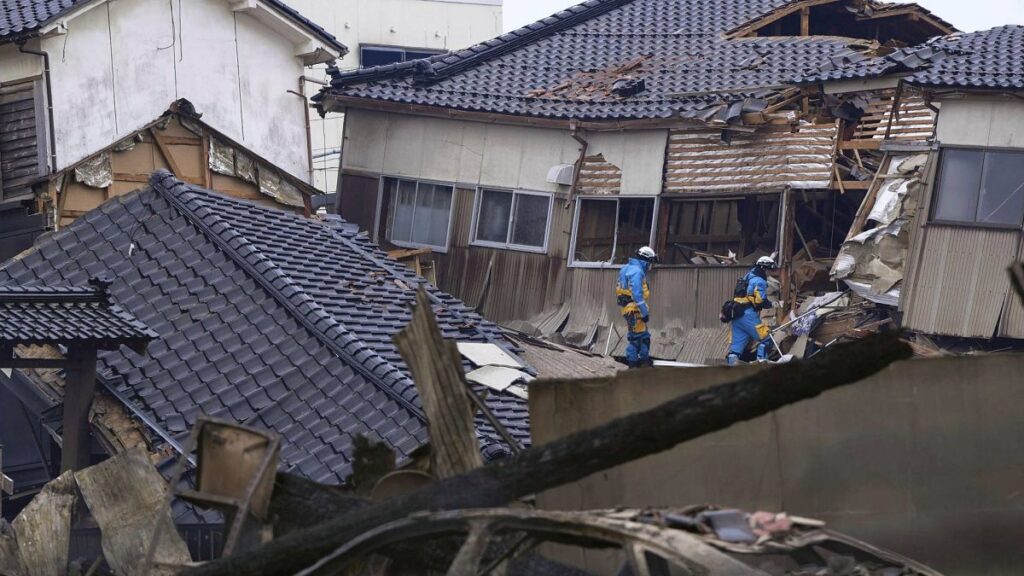 Japón mantiene la búsqueda de desaparecidos mientras aumenta a 35 el número de fallecidos Descarga 1 1024x576