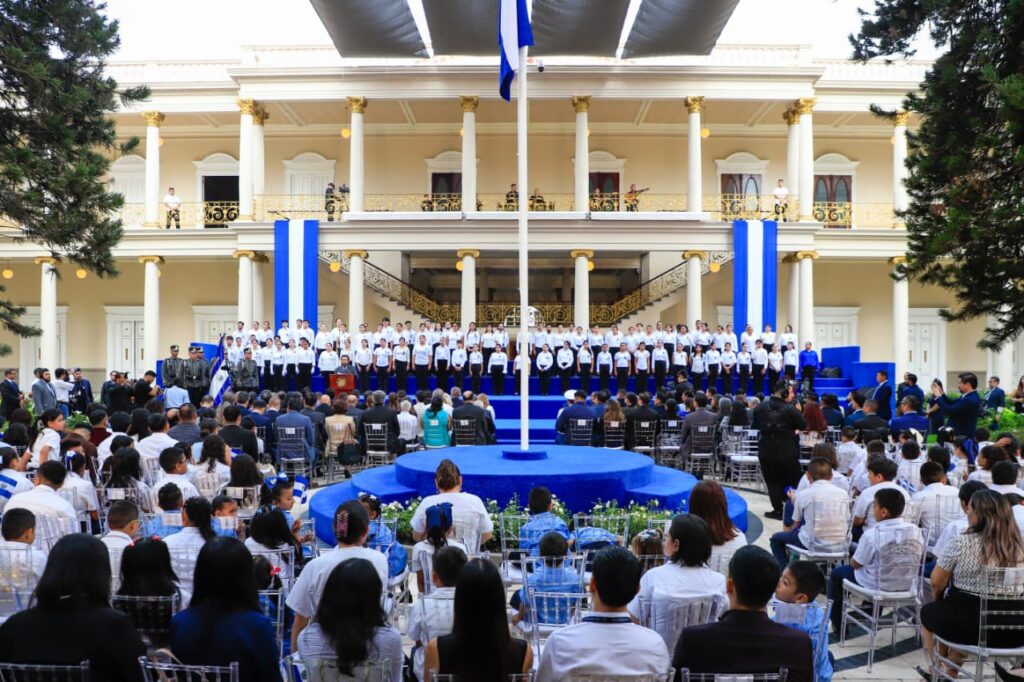 “La independencia no es solo una fecha”: Félix Ulloa plantea nuevos desafíos para El Salvador hrjw27lweaa4cmo