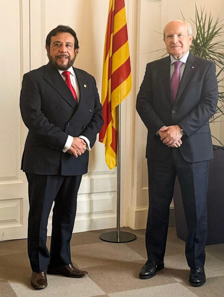 Vicepresidente Ulloa lleva a Cataluña temas de economía, educación e inteligencia artificial gggg